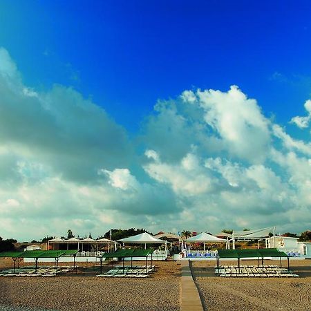 Aska Costa Holiday Club Side Exterior foto