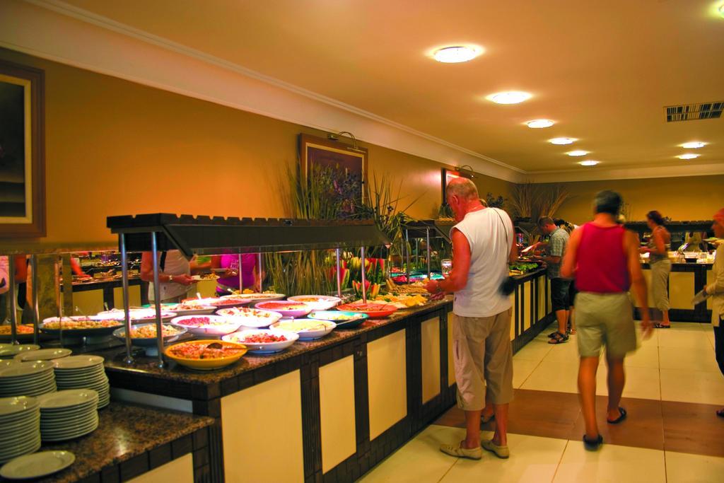 Aska Costa Holiday Club Side Exterior foto