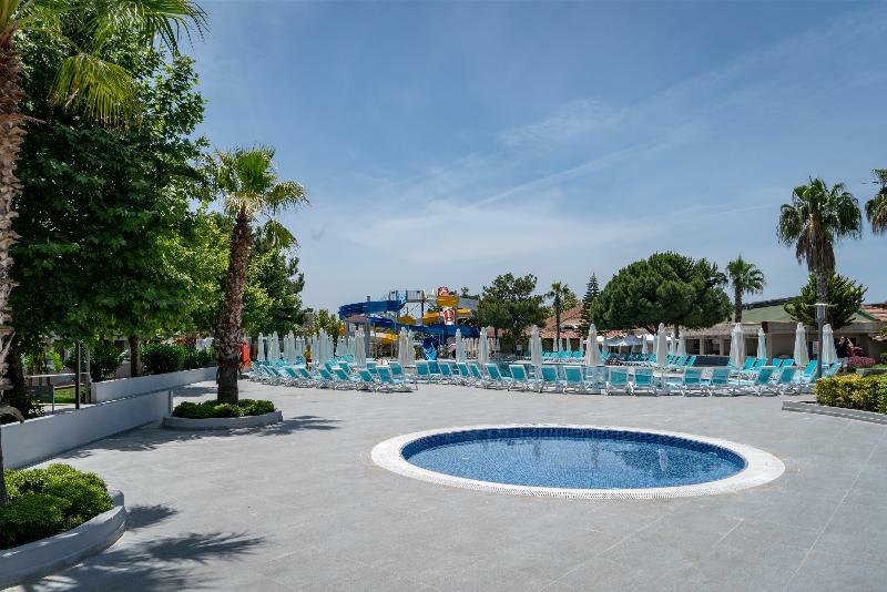 Aska Costa Holiday Club Side Exterior foto